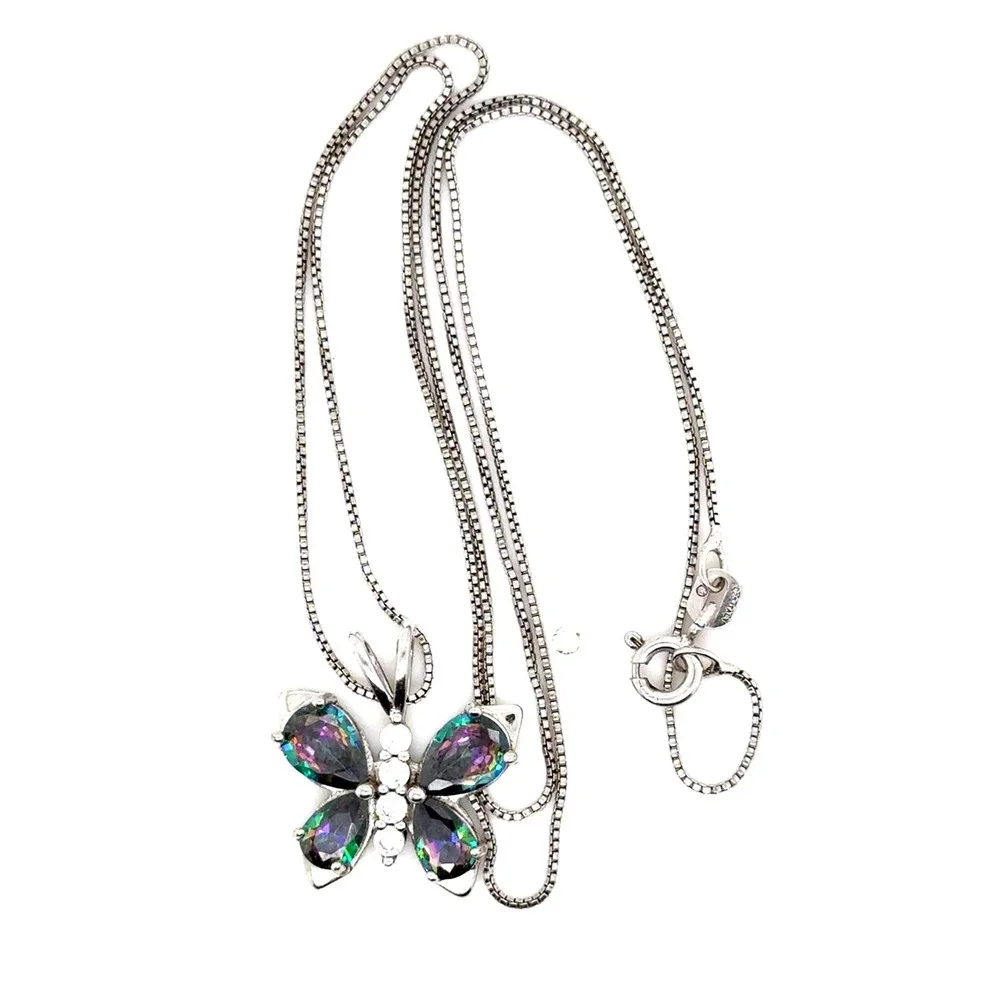 N/A elegant butterfly